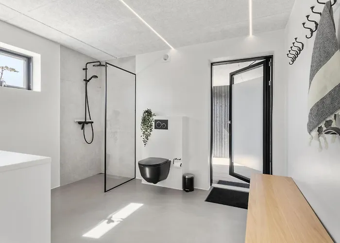 3 Bedroom In * سكاغن