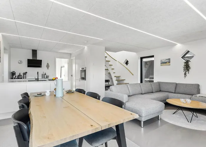 3 Bedroom In بيت للعطل *