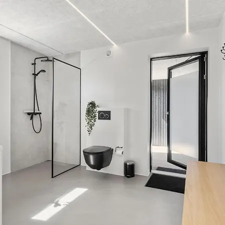 3 Bedroom In * سكاغن